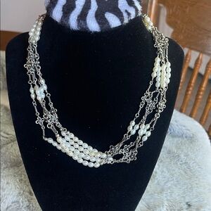 Elegant Pearl and Silver Chain Necklace